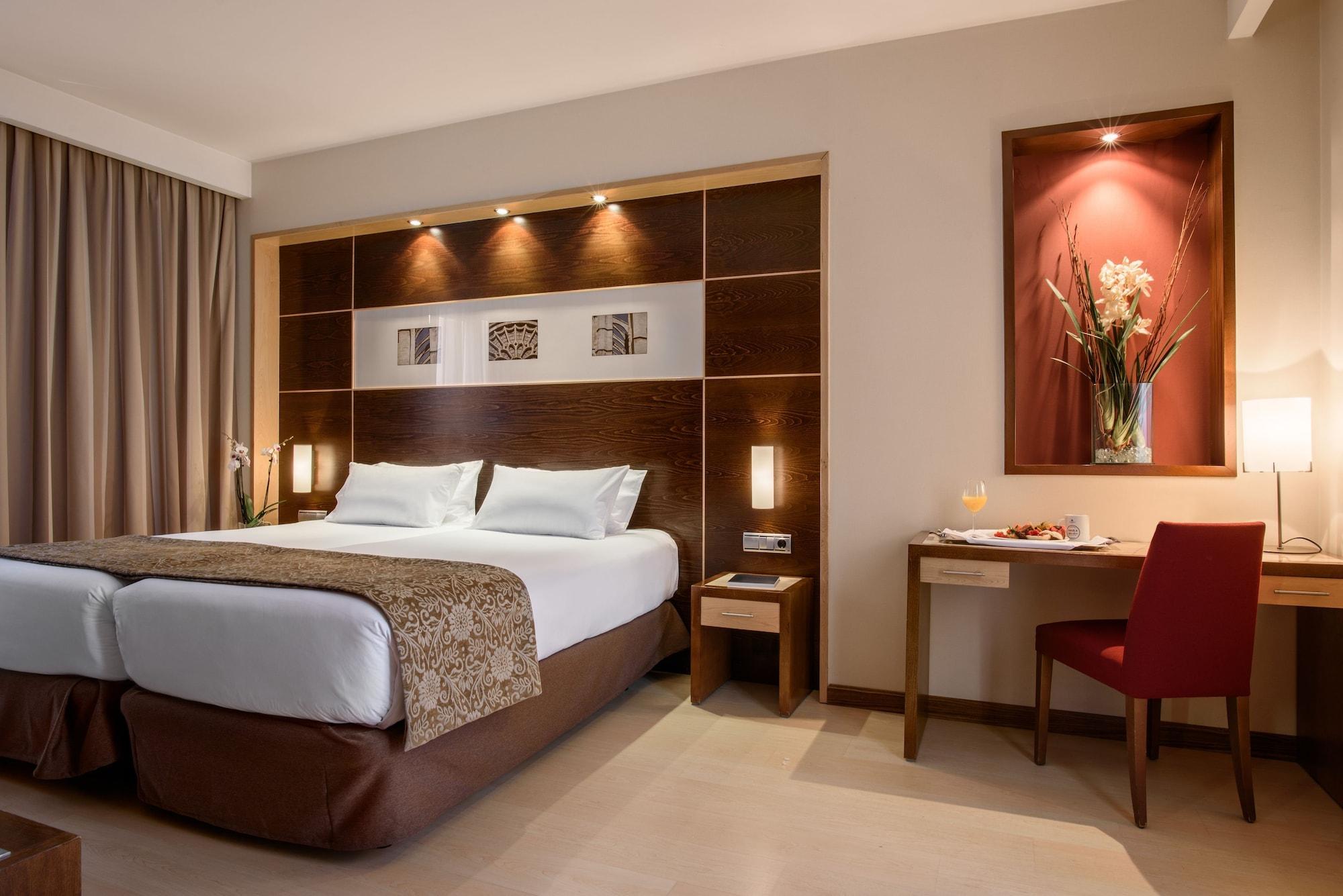 Exe Leon Hotel Luaran gambar