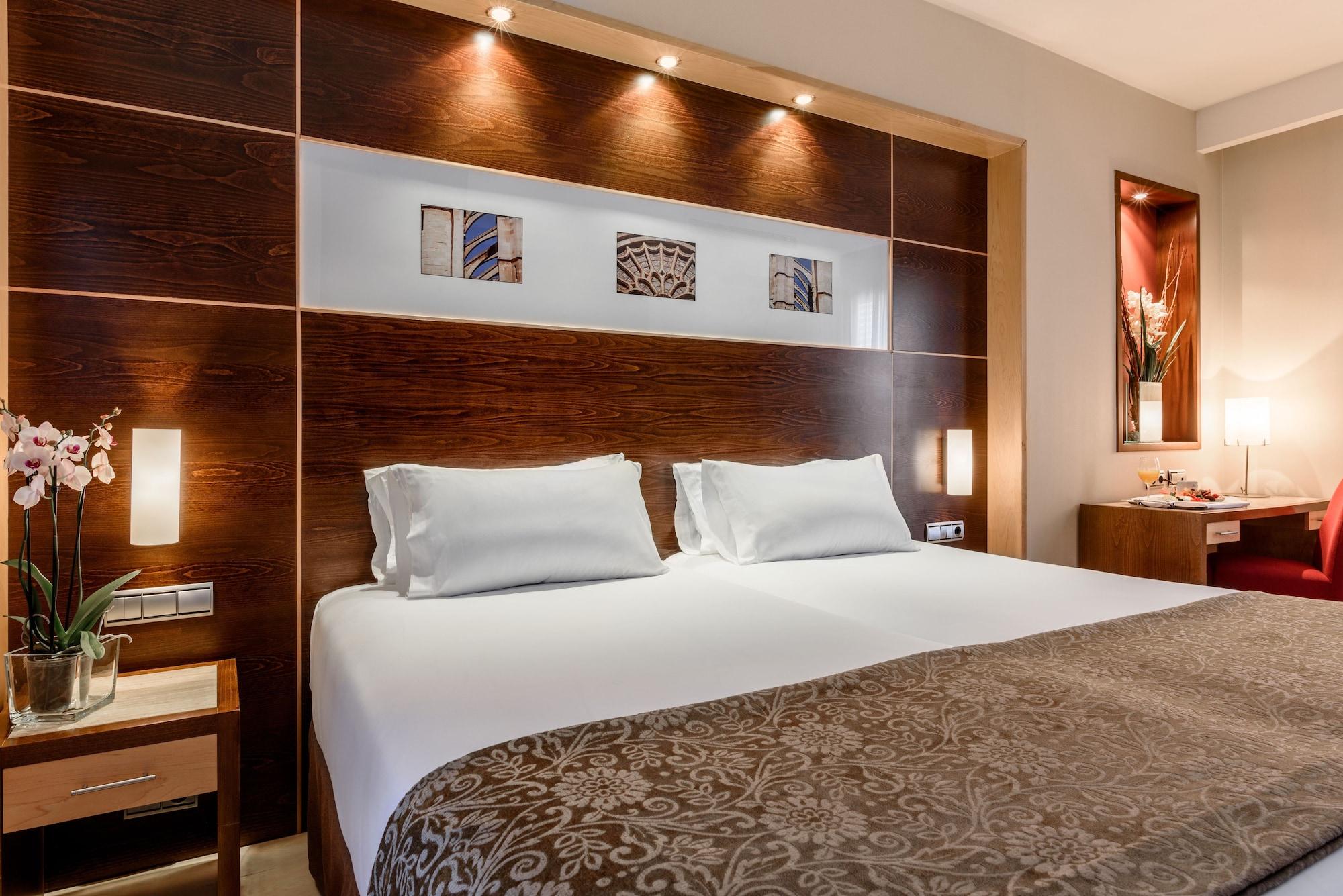 Exe Leon Hotel Luaran gambar