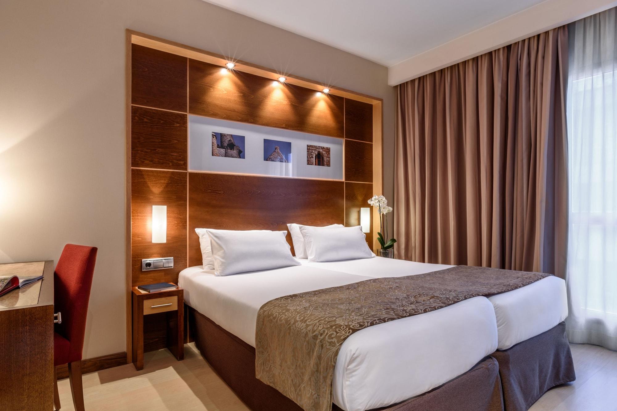 Exe Leon Hotel Luaran gambar