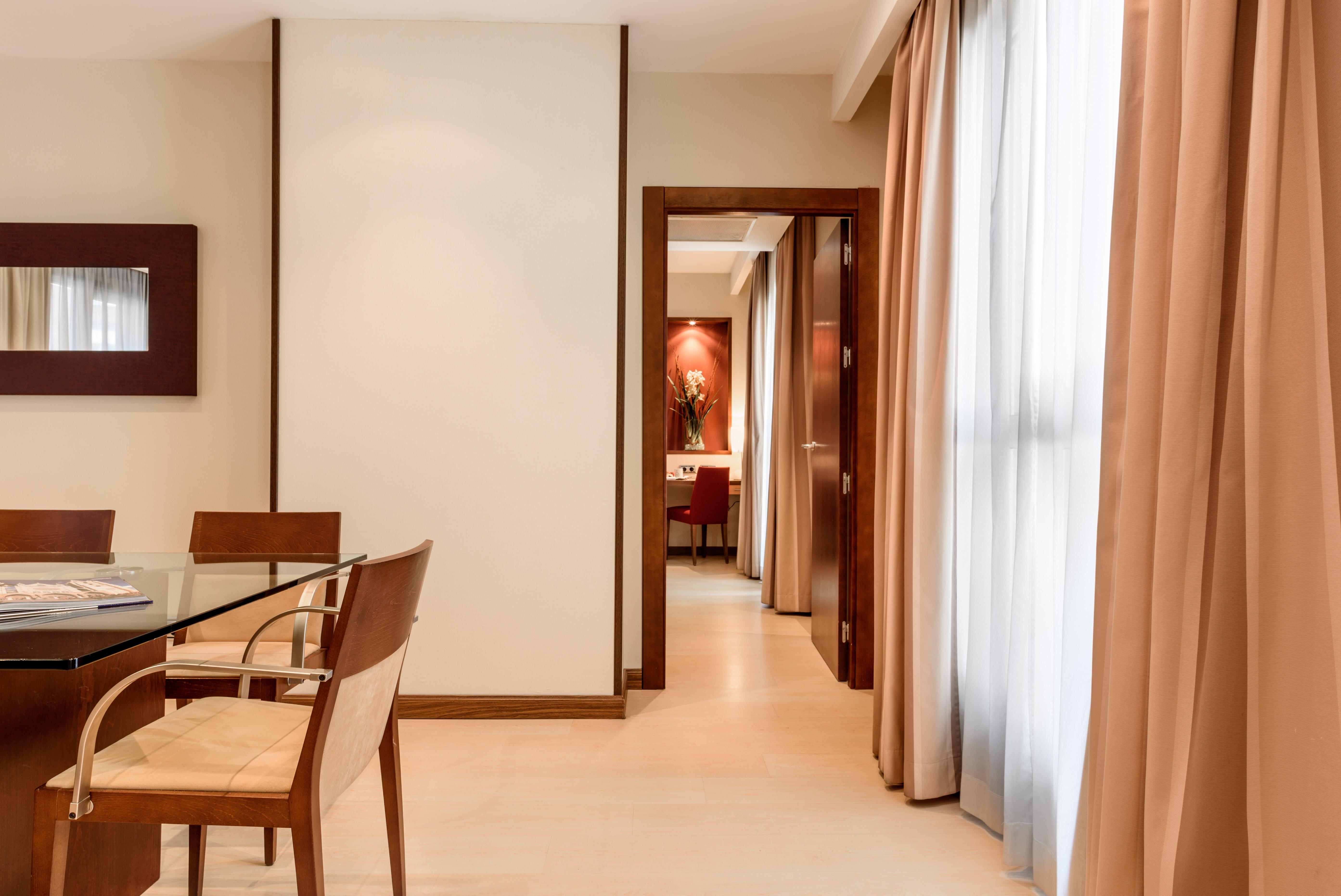 Exe Leon Hotel Luaran gambar