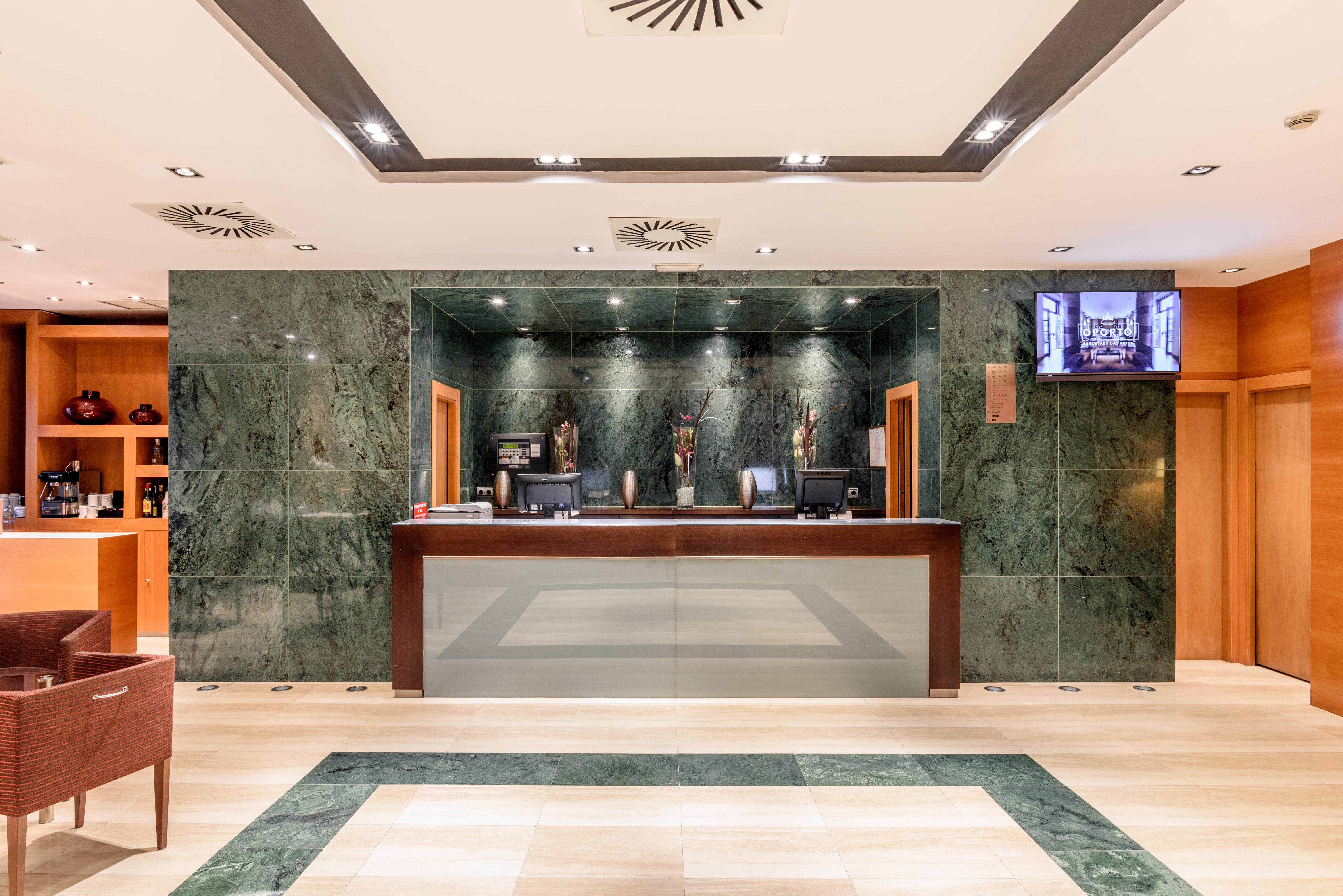 Exe Leon Hotel Luaran gambar