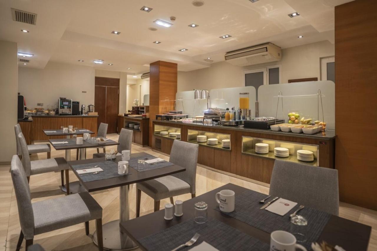 Exe Leon Hotel Luaran gambar
